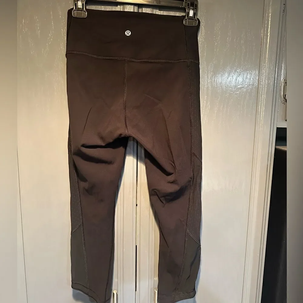 Lululemon Body Con Crop 6